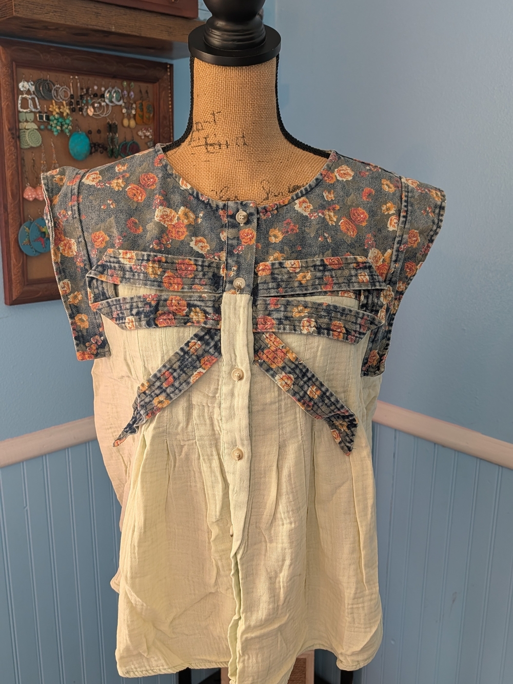 Brand New- BiBi Floral Denim & Cream Gauze Button-Front Top